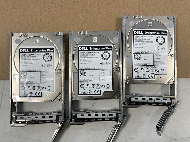 Dell (equallogic ps4100) - 24x 1.2tb sas scalable rackmount storage - afbeelding 1 van  8