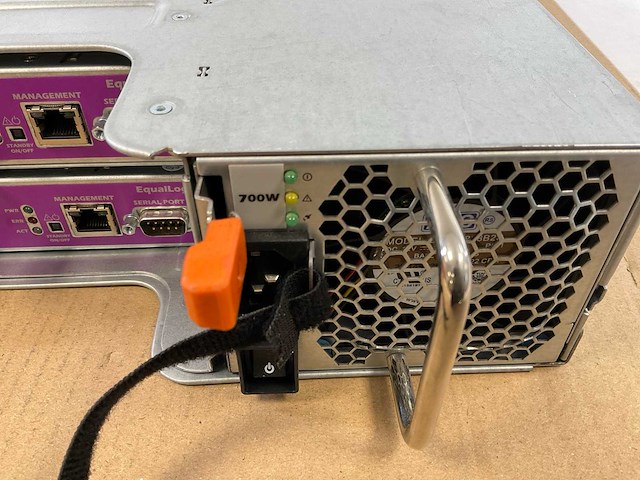 Dell (equallogic ps4100) - 24x 146gb sas scalable rackmount storage - afbeelding 13 van  16