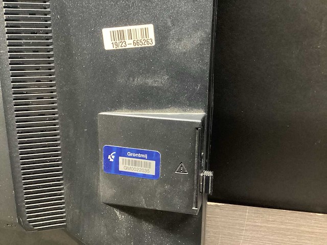 Dell, hp - monitoren (3x) - afbeelding 2 van  4