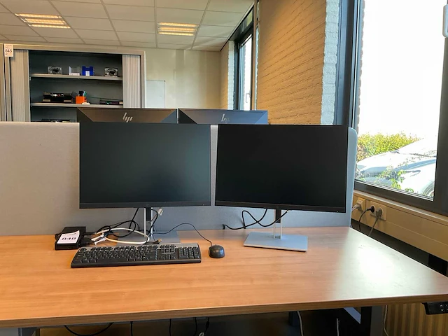Dell, hp dockingstation met 2 monitoren - afbeelding 1 van  5