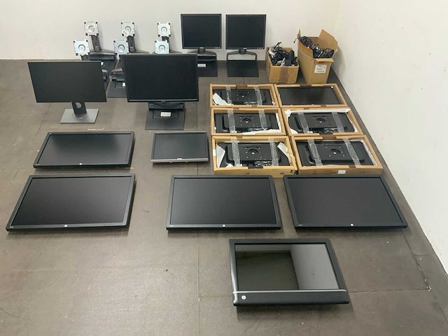 Dell, hp u2417h, z30i, la2206xc etc. partij diverse monitoren, steunen en stekkers - afbeelding 1 van  13