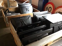 Dell / iiyama monitoren (24x) - afbeelding 1 van  9