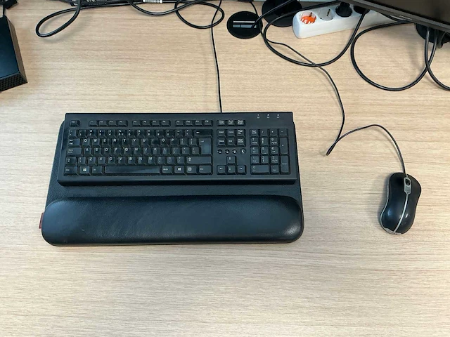 Dell inc. optiplex 3040 desktop - afbeelding 3 van  6