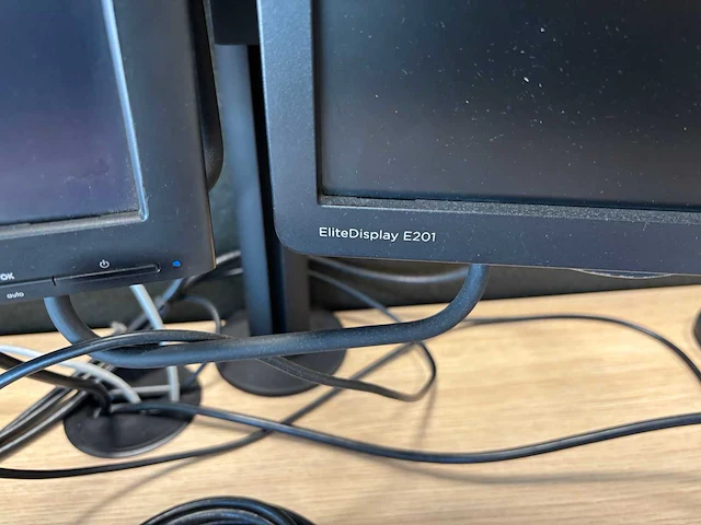 Dell inc. optiplex 3050 desktop - afbeelding 4 van  5