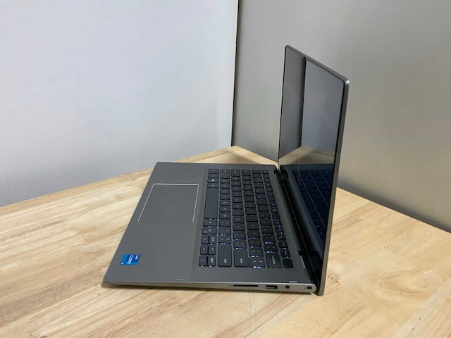 Dell inspiron p126g(i5-gen11) laptop - afbeelding 7 van  10