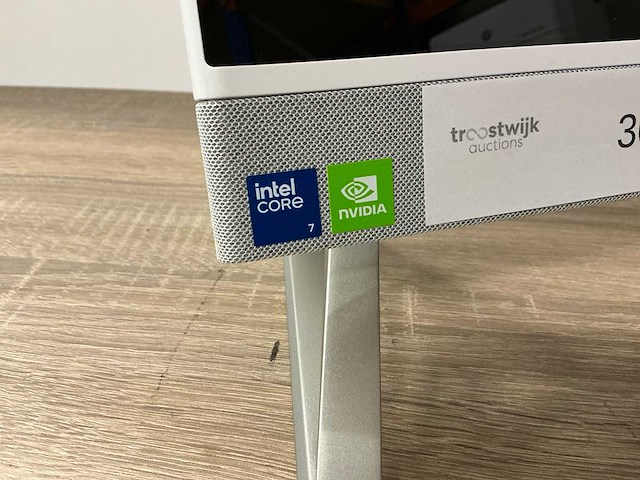Dell insprion 27 7730 (aio) desktop - afbeelding 2 van  4