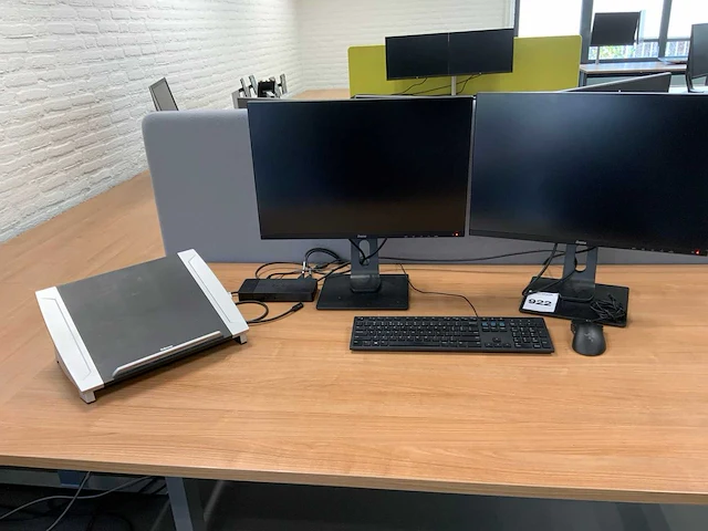 Dell k20a, iiyama prolite xub2495wsu dockingstation en monitoren op arm - afbeelding 1 van  7