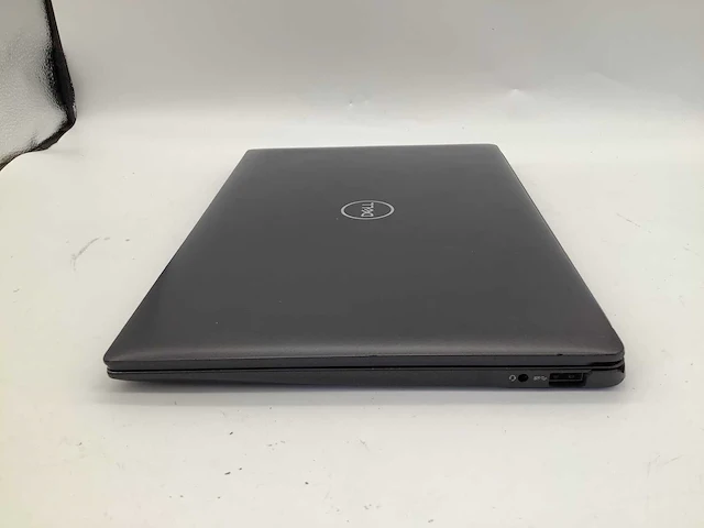 Dell latitude 3301 intel i3 8th gen laptop - afbeelding 8 van  9