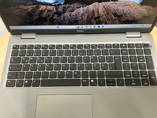 Dell latitude 3440(i7-gen13) laptop - afbeelding 3 van  10