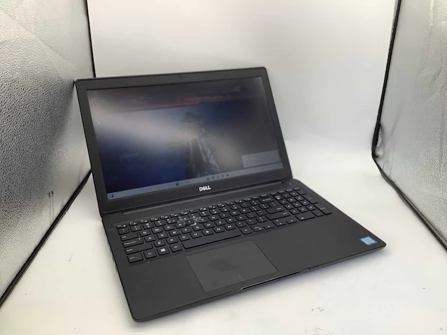 Dell latitude 3500 i5-8265u laptop - afbeelding 1 van  10