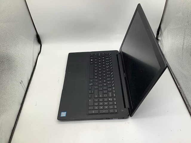 Dell latitude 3500 i5-8265u laptop - afbeelding 6 van  10