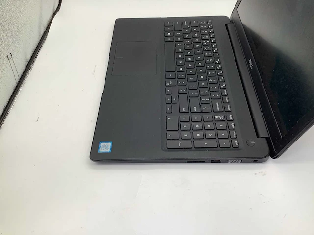 Dell latitude 3500 i5-8265u laptop - afbeelding 9 van  10