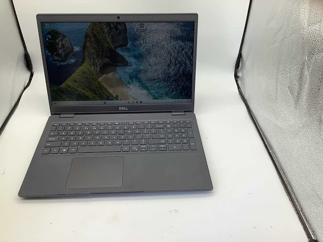 Dell latitude 3510 i3 10th gen laptop - afbeelding 3 van  6