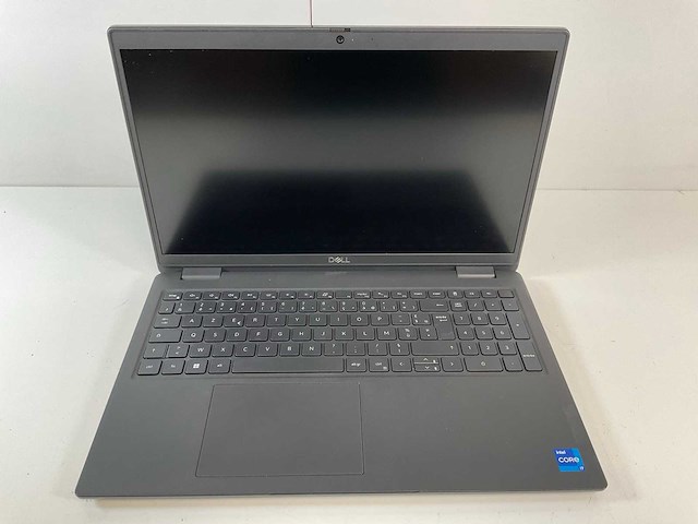 Dell latitude 3520 15.6”, core(tm) i7 11th gen, 8 gb ram, 256 gb nvme laptop - afbeelding 1 van  4