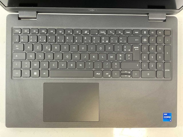 Dell latitude 3520 15.6”, core(tm) i7 11th gen, 8 gb ram, 256 gb nvme laptop - afbeelding 3 van  5