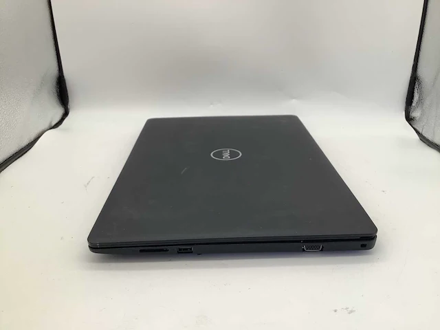 Dell latitude 3590 i5 laptop - afbeelding 8 van  9