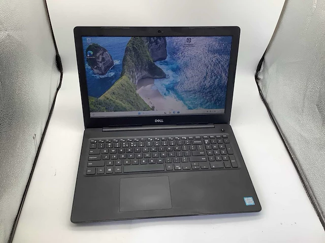 Dell latitude 3590 i5 laptop - afbeelding 3 van  7