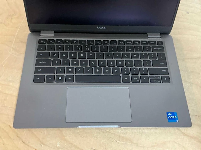Dell latitude 5320 - i5-1135g7 laptop - afbeelding 3 van  4