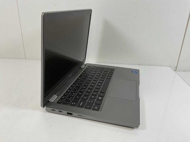 Dell latitude 5320 13,2”, core(tm) i7 11th gen, 16 gb ram, 512 gb nvme laptop - afbeelding 2 van  6