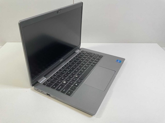 Dell latitude 5320 13.3”, core(tm) i5 11th gen, 16 gb ram, 256 gb nvme laptop - afbeelding 1 van  5