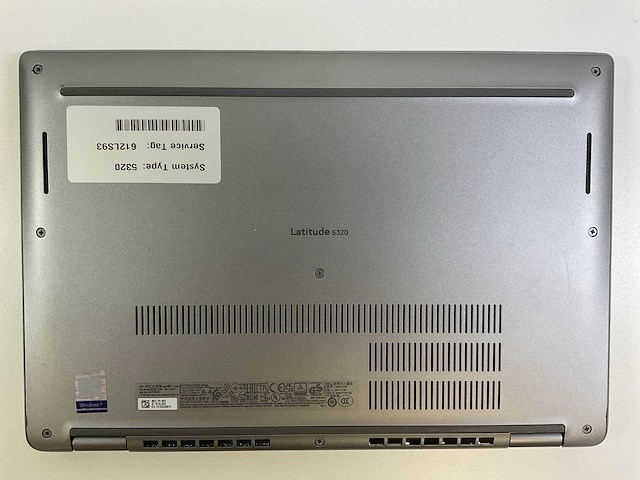 Dell latitude 5320 13.3”, core(tm) i5 11th gen, 16 gb ram, 256 gb nvme laptop - afbeelding 1 van  2