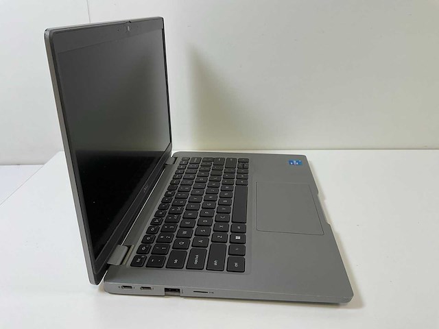 Dell latitude 5320 13.3”, core(tm) i5 11th gen, 16 gb ram, 256 gb nvme laptop - afbeelding 2 van  4