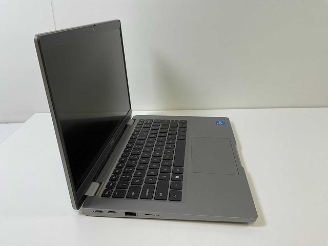 Dell latitude 5320 13.3”, core(tm) i5 11th gen, 16 gb ram, 256 gb nvme laptop - afbeelding 2 van  7