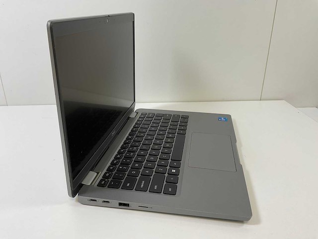 Dell latitude 5320 13.3”, core(tm) i5 11th gen, 16 gb ram, 256 gb nvme laptop - afbeelding 2 van  8