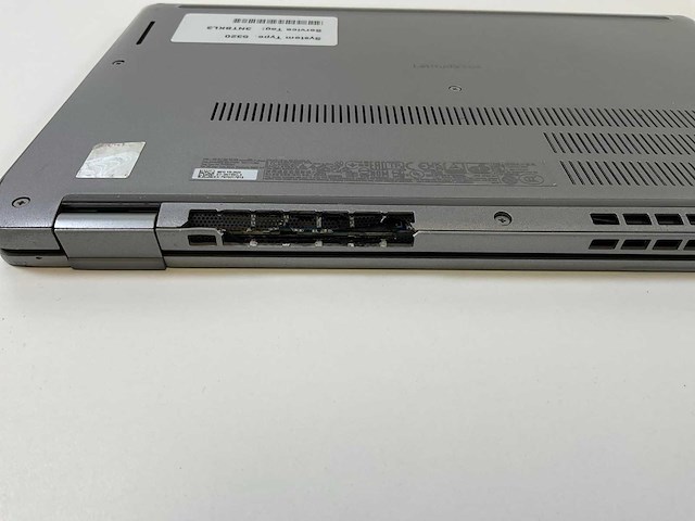 Dell latitude 5320 13.3”, core(tm) i5 11th gen, 16 gb ram, 256 gb nvme laptop - afbeelding 8 van  8