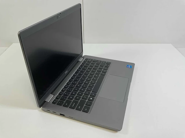 Dell latitude 5320 13.3”, core(tm) i5 11th gen, 16 gb ram, 256 gb nvme laptop - afbeelding 1 van  6