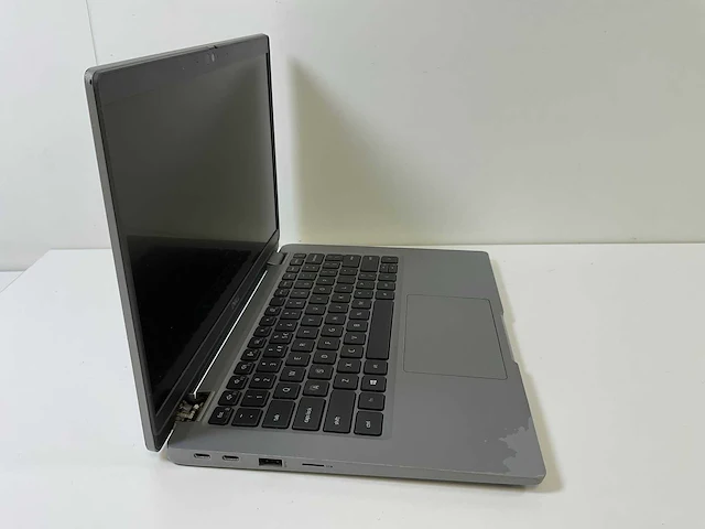 Dell latitude 5320 13.3”, core(tm) i5 11th gen, 16 gb ram, 256 gb nvme laptop - afbeelding 2 van  8