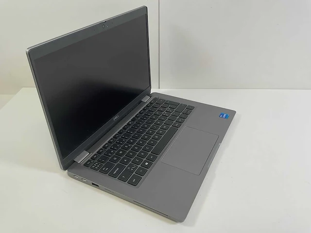 Dell latitude 5320 13.3”, core(tm) i5 11th gen, 8 gb ram, 256 gb nvme laptop - afbeelding 1 van  7