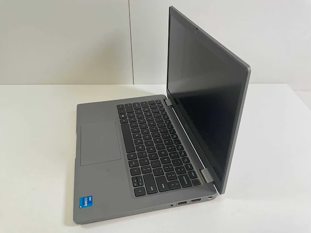 Dell latitude 5320 13.3”, core(tm) i5 11th gen, 8 gb ram, 256 gb nvme laptop - afbeelding 2 van  4