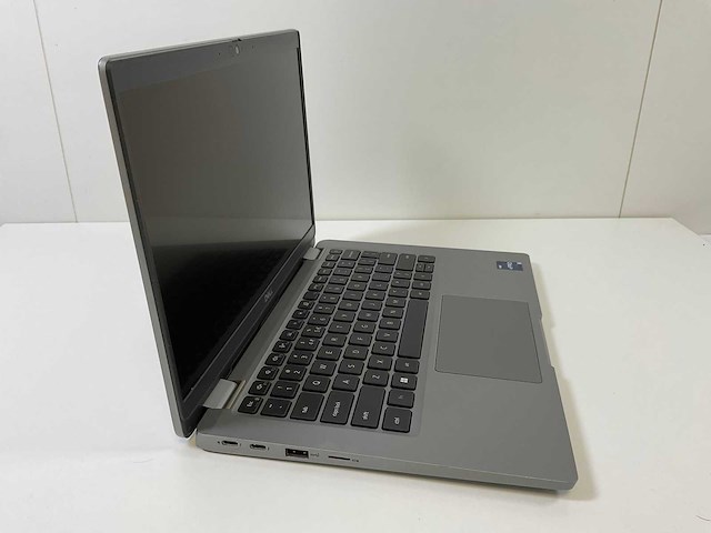 Dell latitude 5330 13.3”, core(tm) i5 12th gen, 16 gb ram, 256 gb nvme laptop - afbeelding 2 van  7