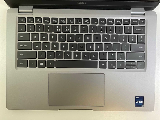 Dell latitude 5330 13.3”, core(tm) i5 12th gen, 16 gb ram, 256 gb nvme laptop - afbeelding 4 van  7