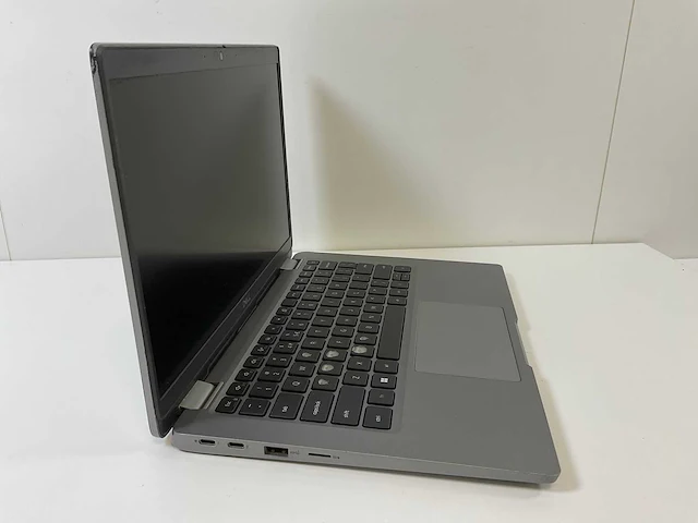 Dell latitude 5330 13.3”, core(tm) i5 12th gen, 16 gb ram, 256 gb nvme laptop - afbeelding 2 van  7