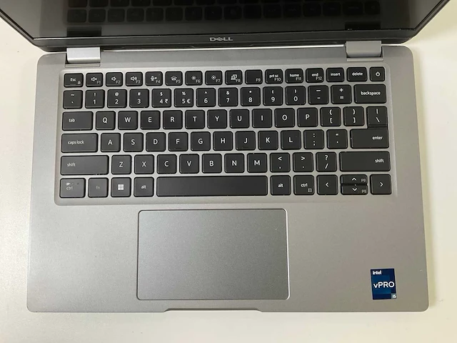 Dell latitude 5330 13.3”, core(tm) i5 12th gen, 16 gb ram, 256 gb nvme laptop - afbeelding 2 van  5