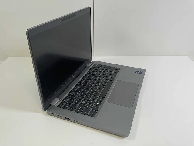 Dell latitude 5330 13.3”, core(tm) i5 12th gen, 16 gb ram, 512 gb nvme laptop - afbeelding 2 van  7