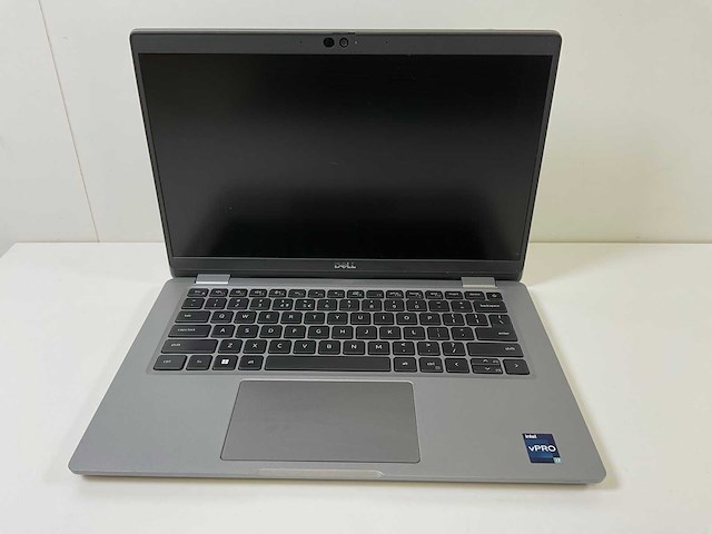 Dell latitude 5330 13.3”, core(tm) i7 12th gen, 16 gb ram, 256 gb nvme laptop - afbeelding 1 van  7