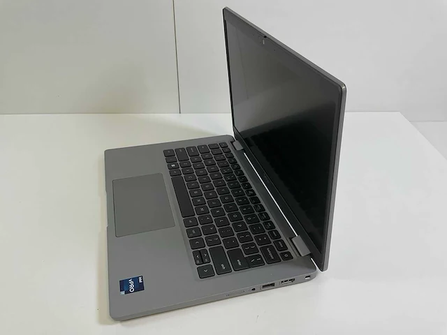 Dell latitude 5330 13.3”, core(tm) i7 12th gen, 16 gb ram, 256 gb nvme laptop - afbeelding 3 van  7
