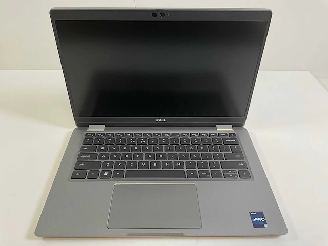Dell latitude 5330 13.3”, core(tm) i7 12th gen, 16 gb ram, 256 gb nvme laptop - afbeelding 1 van  7