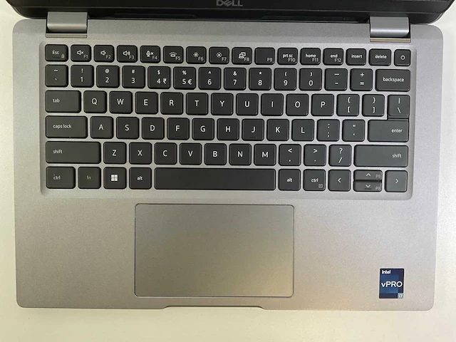Dell latitude 5330 13.3”, core(tm) i7 12th gen, 16 gb ram, 256 gb nvme laptop - afbeelding 4 van  7