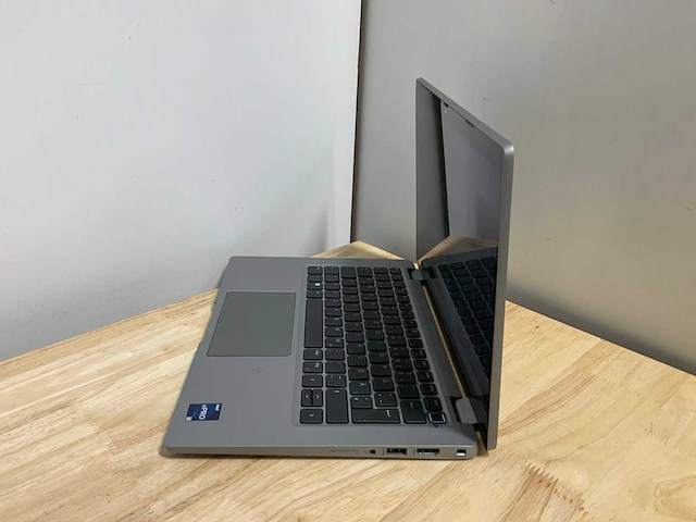 Dell latitude 5330 laptop - afbeelding 5 van  7