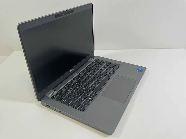 Dell latitude 5340 13.3”, core(tm) i5 13th gen, 16 gb ram, 512 gb nvme laptop - afbeelding 2 van  6