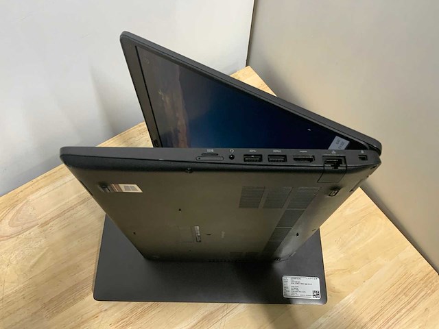 Dell latitude 5410 laptop (2x) - afbeelding 4 van  9