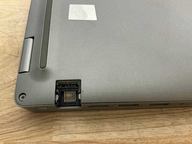 Dell latitude 5430(i7-gen12) laptop - afbeelding 8 van  9