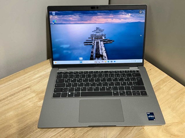 Dell latitude 5440 laptop - afbeelding 3 van  9