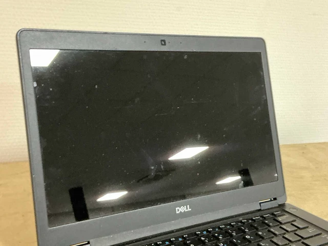 Dell latitude 5490 i7-8650u laptop - afbeelding 2 van  4