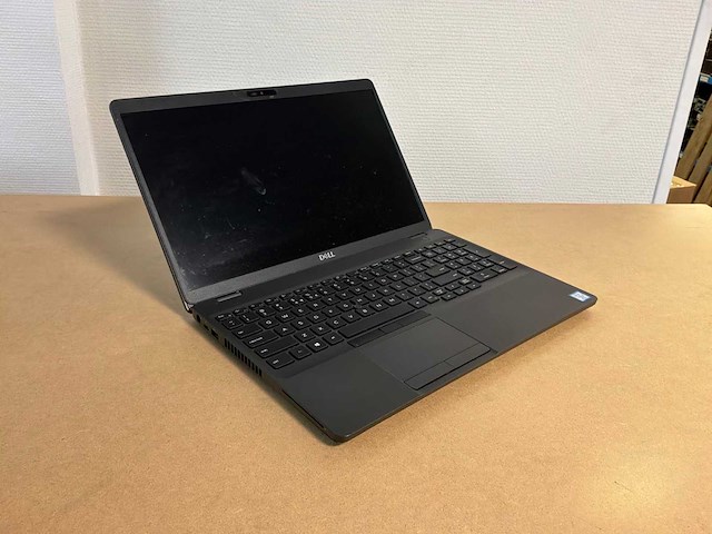 Dell latitude 5500 - i5-8365u laptop - afbeelding 1 van  3
