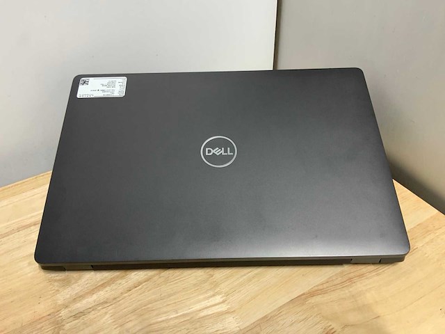 Dell latitude 5500 laptop - afbeelding 9 van  9
